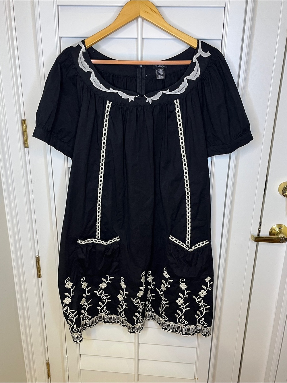 Rhapsody Black Midi Dress with White Embroidery 2X